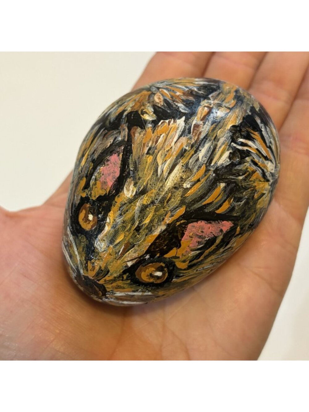 Hand Painted Squirrel Rock Stone Art Animal Paperweight Garden Decor Funky - Picture 10 of 11